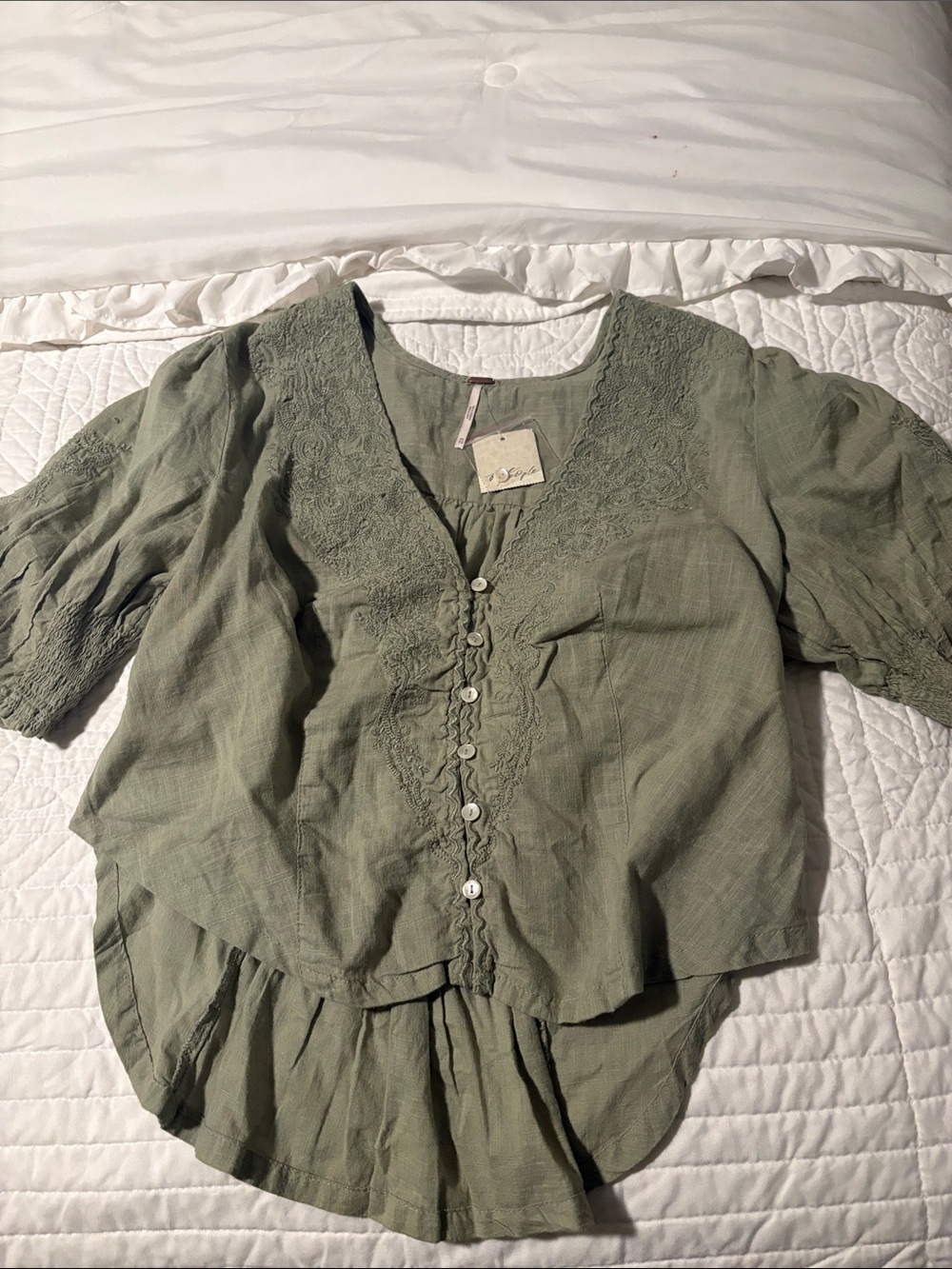 FREE PEOPLE NWT Sage Green Embroidered Button-Front Tunic